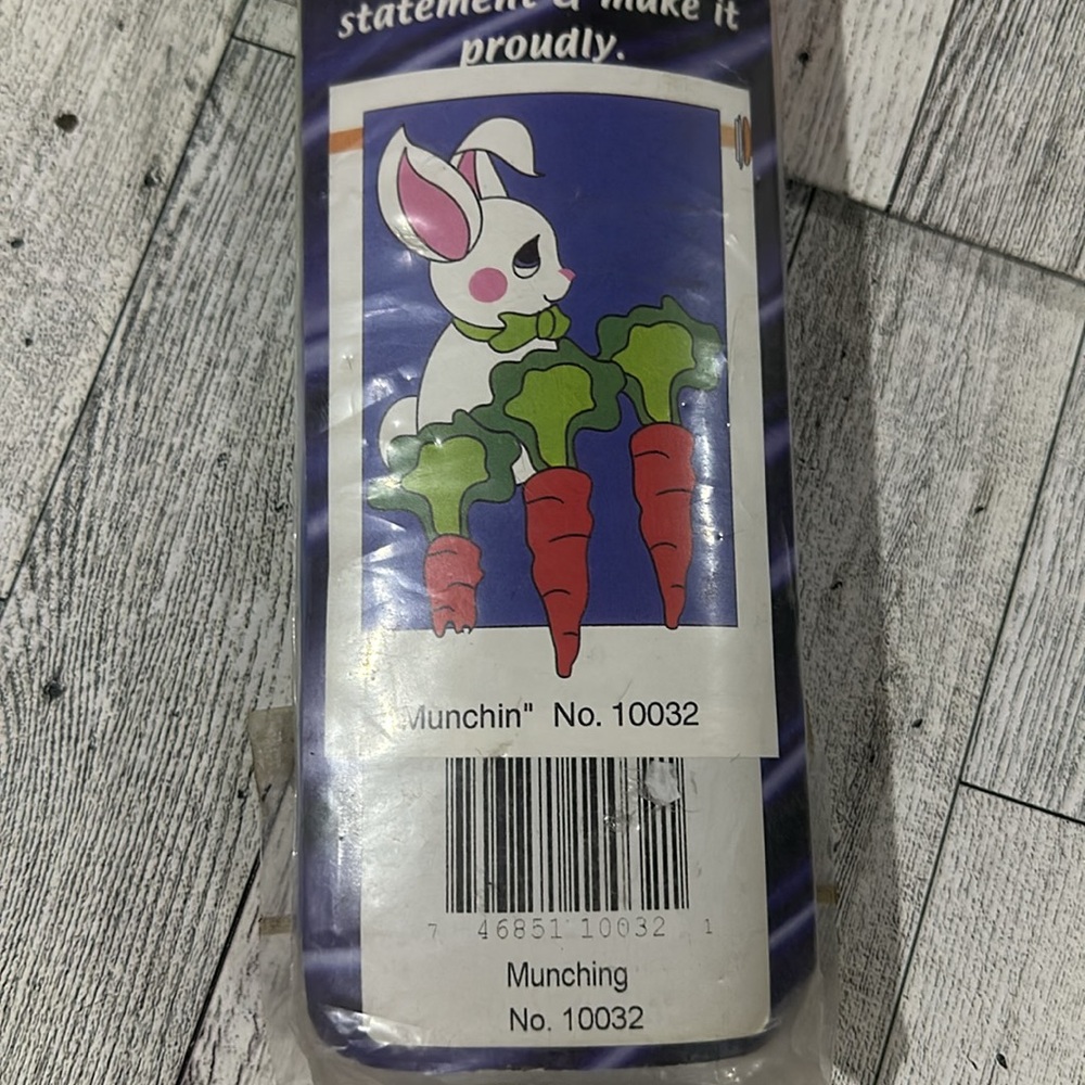 Home expressions Easter bunny munchin garden flag 28”x40” new